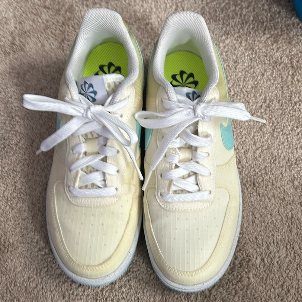 Nike Air Force 1 Low Trainers size 5.5